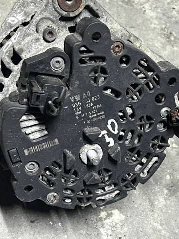 Авто генератор 03G903023 VAG