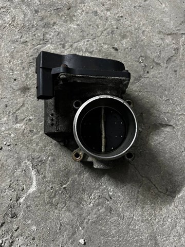 Дросільна заслінка в зборі 06F133062G VAG