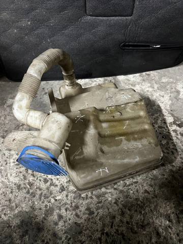 Бачок омивача скла 1K0955453 VAG