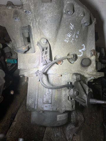КПП в зборі 20DM71 PEUGEOT