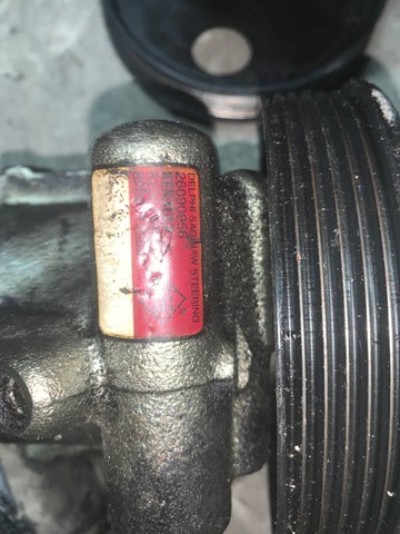 Насос ГУР (підсилювача керма) 8200113599 RENAULT