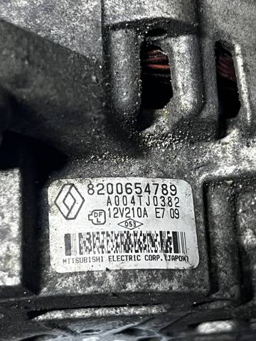 Генератор 8200654789 RENAULT