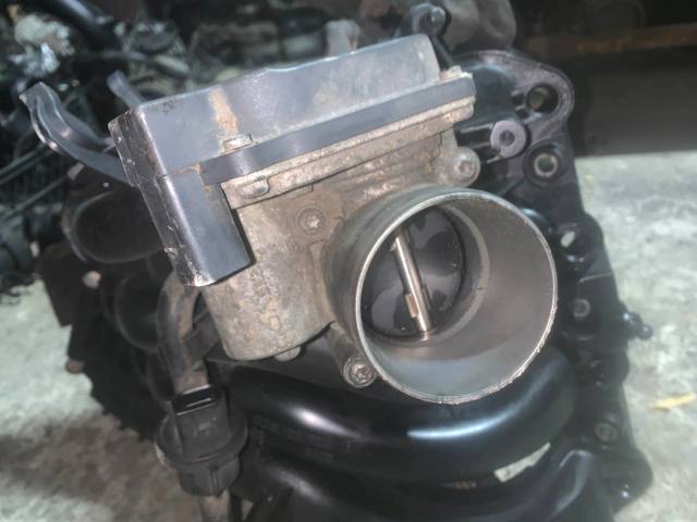 Дросільна заслінка в зборі A2C53030936 VAG