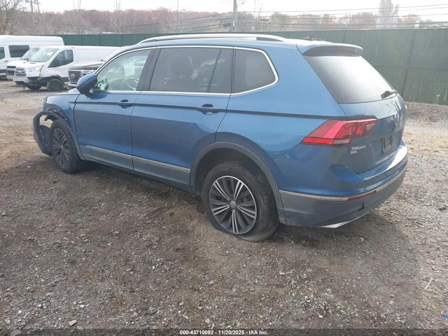 Скло передніх дверей, лівих 5NN845201A VAG