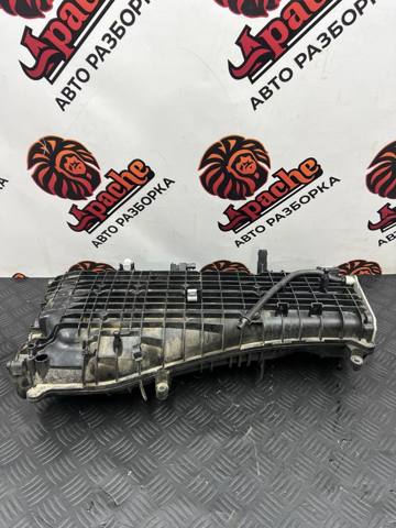 Колектор впускний 11618603913 BMW