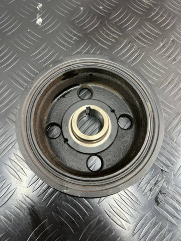 Шків колінвала 1347036050 TOYOTA