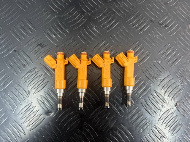 Форсунка паливна Лексус RX 450H/350L/200T