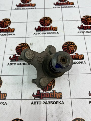 Кульова опора, нижня, права 3C0407366B VAG