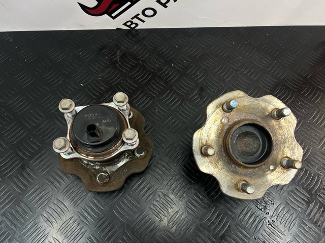 Маточина задня 4245042040 TOYOTA