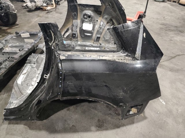 Крило заднє 4M0809837 VAG