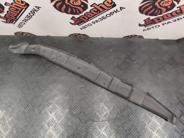 Ущільнювач крила 4M0821112 VAG