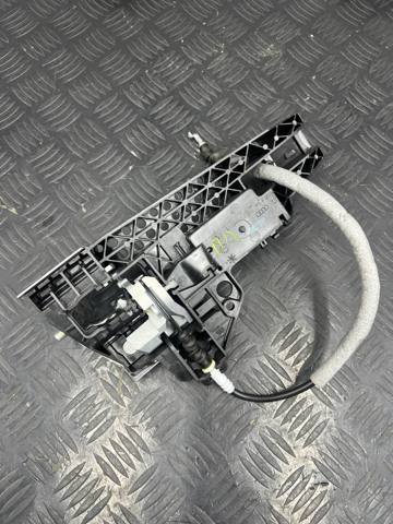Тримач зовнішньої ручки дверей, передньої лівої 4M1837885A VAG