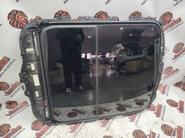 Деталі люків облицювання кузова 4M8877049 VAG