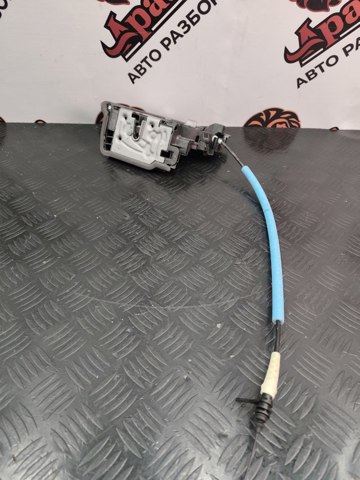 Замок дверей водія 51217281931 BMW