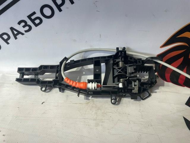 Тримач зовнішньої ручки дверей, передньої правої 51217380546 BMW