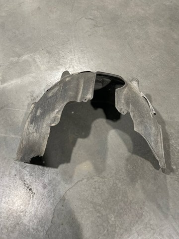 Підкрилок задній лівий 51717340203 BMW