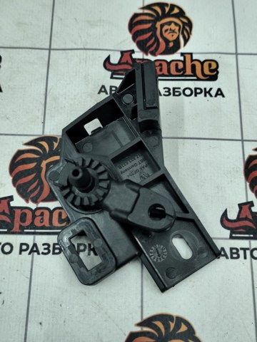 Кронштейн ручки відкривання капота 517823633B VAG