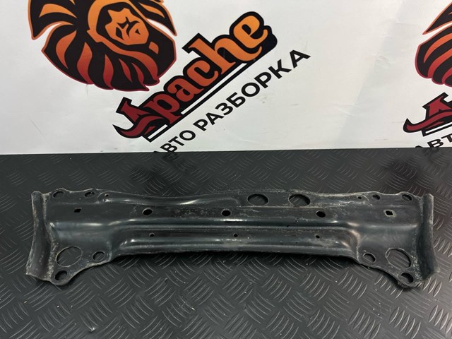 Балка передньої підвіски (підрамник), передня 5225576010 TOYOTA