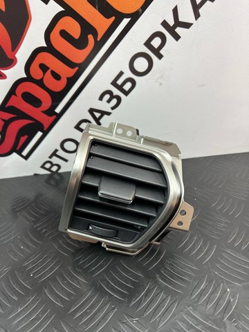 Решітка повітроводу ліва 5565078010 TOYOTA