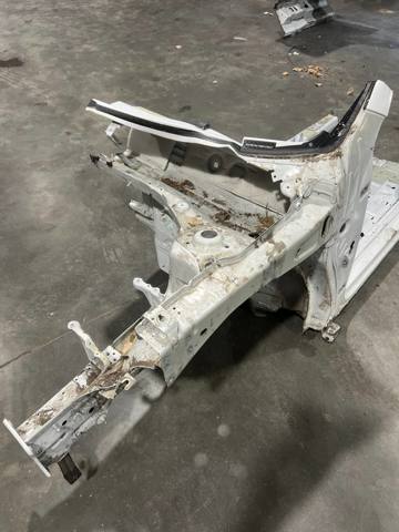 Чверть передня ліва 5NL810135A VAG