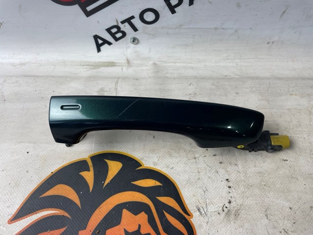 Ручка передніх дверей зовнішня, права 5NN837206AGRU VAG