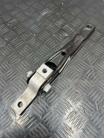 Подушка (опора) двигуна, задня Ауді Ку 3