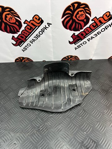 Захист заднього нижнього важеля 5Q0501734 VAG