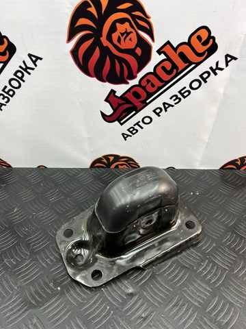 Кронштейн передній заднього поздовжнього важеля 5QM505129 VAG