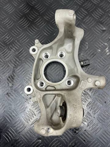 Цапфа права 8W0505432Q VAG