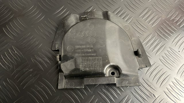 Лючок підкрилка переднього лівого 8W0805583A VAG