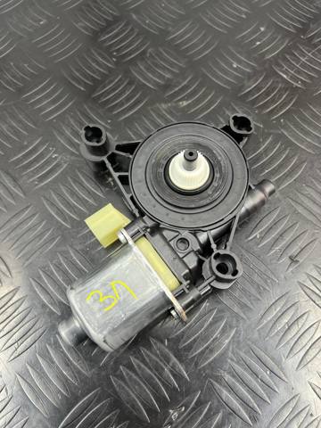 Моторчик склопідйомника двері задніх, лівих 8W0959811 VAG