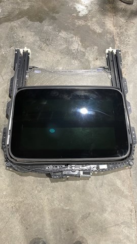 Панель люка 8W5877049B VAG