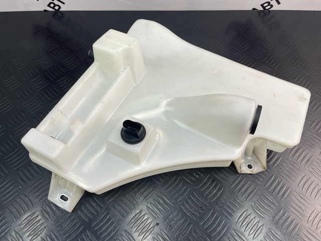 Бачок омивайки 95852870400 PORSCHE