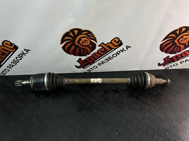 Піввісь задня, права LR053789 LAND ROVER