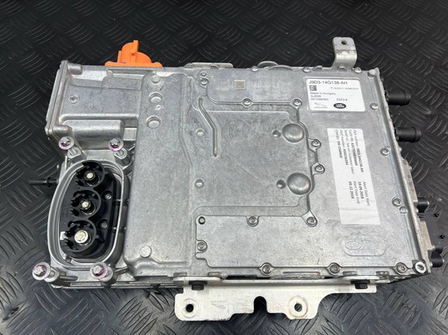 Инвентор струму T4K10222 JAGUAR