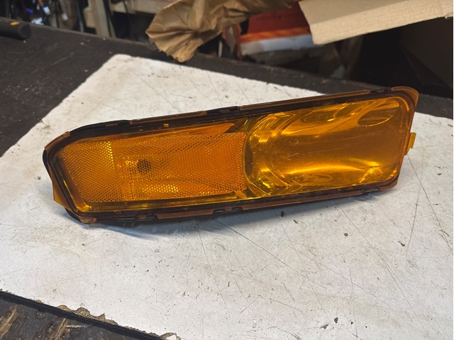 Показник повороту, правий 4R3Z13200AA FORD