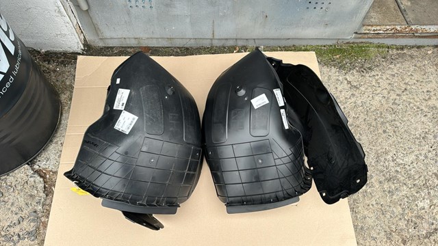 Подкрильнікі переднього крила, правий 86812K0000 HYUNDAI