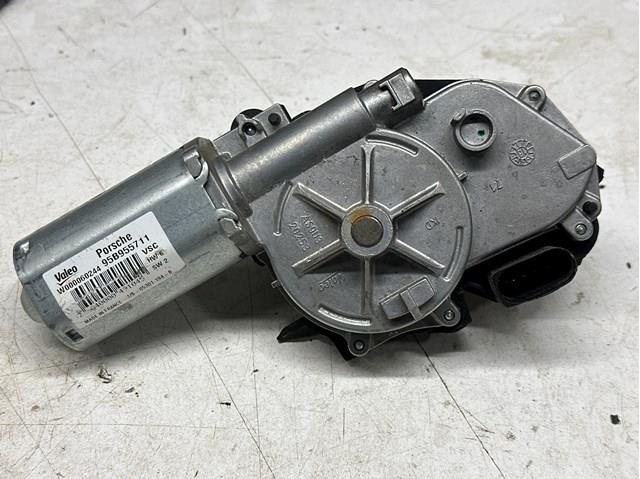 Склоочисник дверей задка 95B955711 PORSCHE