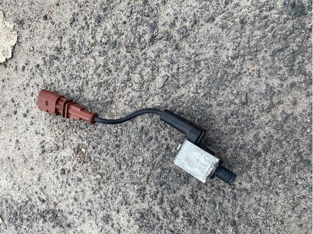 Регулюючий клапан охолоджувальної рідини 04L907284 VAG
