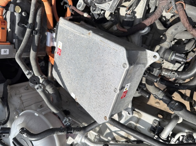 Модуль управління (ЕБУ) заряду основної батареї 12E915682G VAG