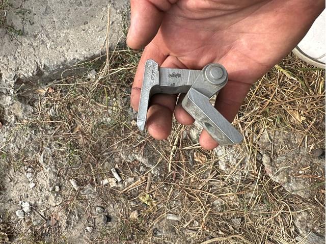 Завіса дверей задніх лівих 3C4833401D VAG