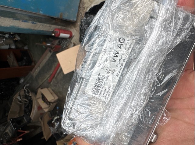 Камера заднього виду 3Q0980654 VAG