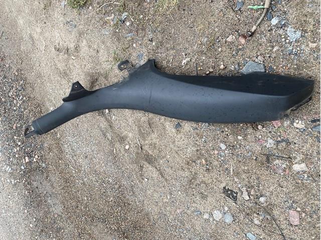 Накладка дверного порога внутрішня, задня ліва 5E5867765B VAG