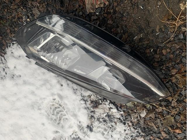 Фара дальнього світла в зборі 5G1941005D VAG