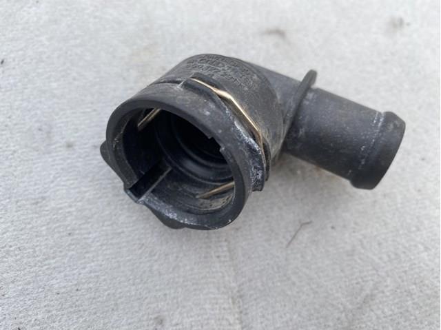 Водяний патрубок 5Q0122291H VAG