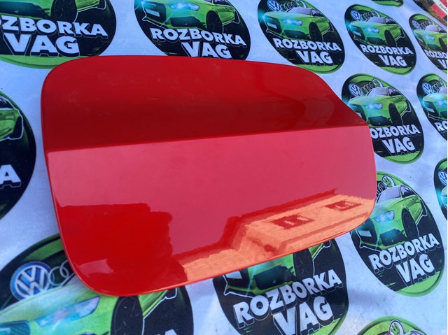 Лючок бензобака / паливного бака 8V5809907 VAG