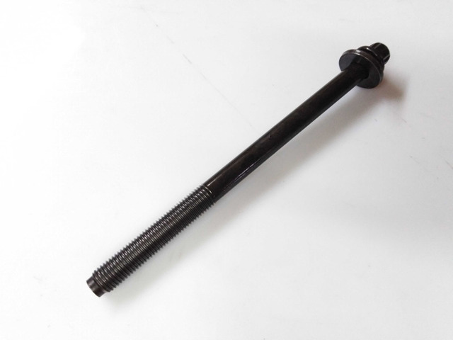Болт головки блока циліндрів 1005B034 MITSUBISHI