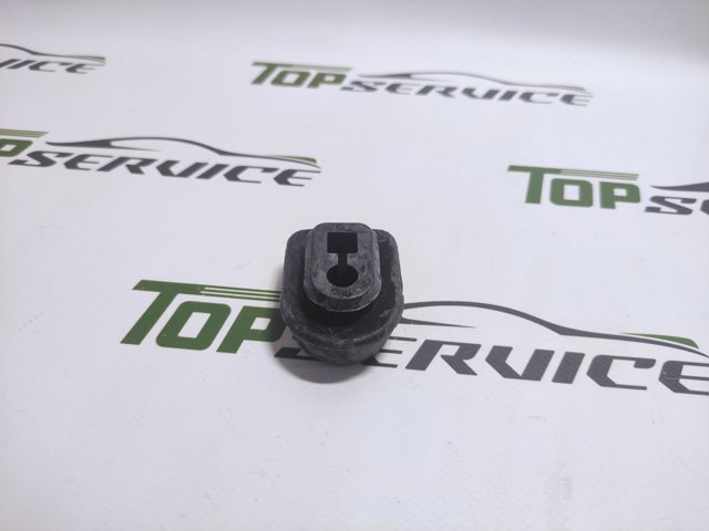 Подушка радіатора охолодження, нижня 21507AX600 NISSAN