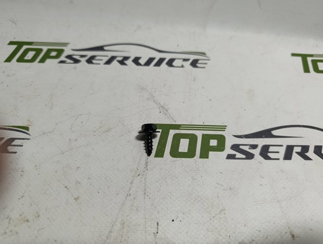 Пістон (кліп) кріплення підкрилки переднього крила 9015960498 TOYOTA