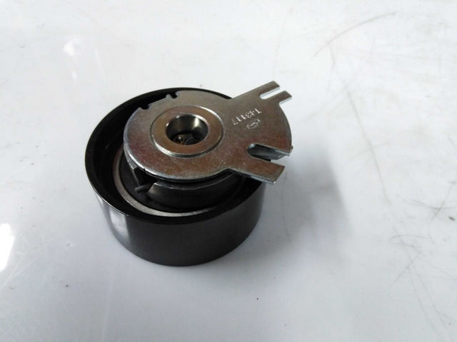 Ролик натягувач GT35538 SNR